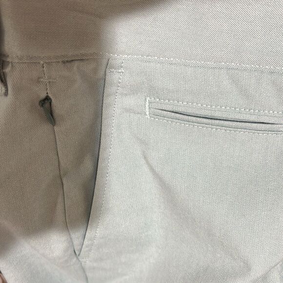 J. Crew BX308 Green white Oxford Tech Shorts NWt size 32 9" inseam - Picture 10 of 10